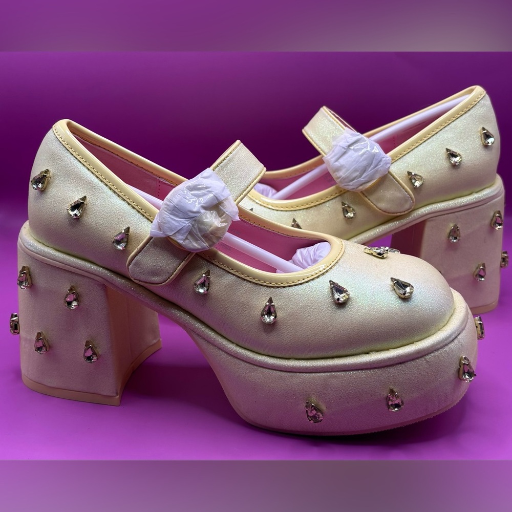 NWOB Dolls Kill / Sugar Thrillz Lemon Fruit Fusion Platform Mary Janes